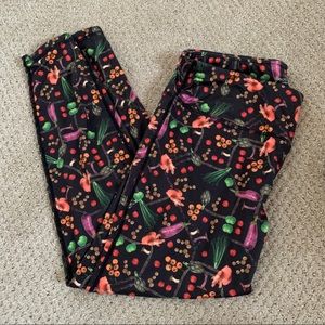 Sweaty Betty Vegetable Print Leggings Large